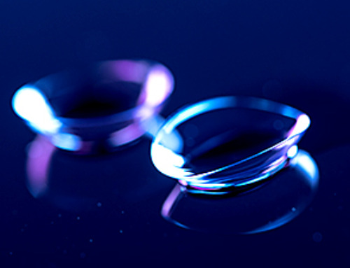 Smart contact lenses for cancer diagnostics and screening
